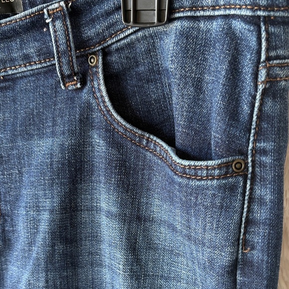 Lee Classic Indigo Straight Leg Jeans - Picture 3 of 8